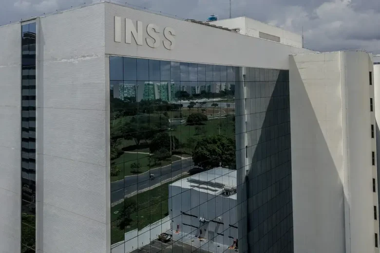 INSS começa a pagar pensão vitalícia às famílias vítimas do Zika vírus