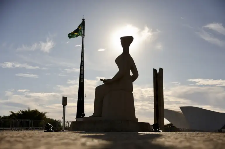 A meritocracia deveria ser o único critério para o preenchimento de vagas no STF