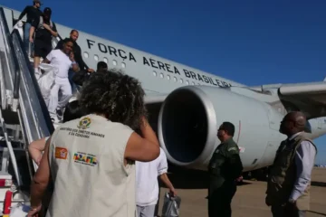 Nova operação humanitária recebeu 54 repatriados dos Estados Unidos