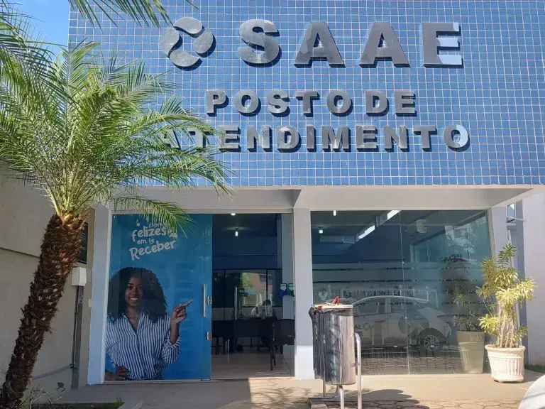 Manutenção em adutora provoca alteração temporária na cor da água em Itabira