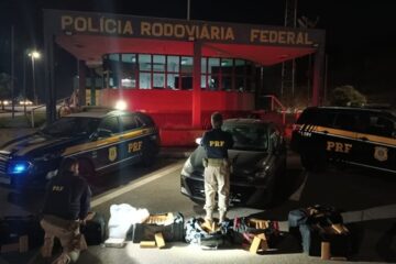 PRF apreende 270 kg de maconha em carro abordado na BR-262