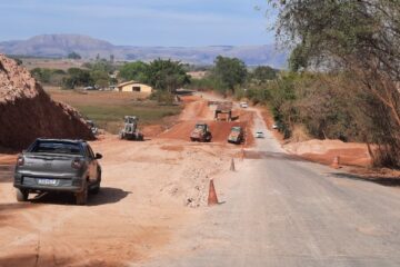 MG-170 entre Pimenta e Guapé recebe obras de pavimentação e restauração após mais de uma década de espera
