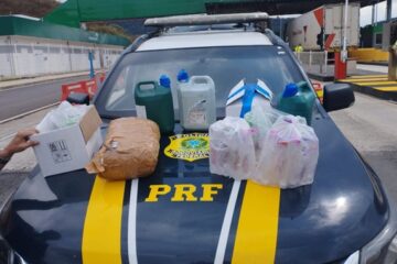 PRF apreende mil pinos de cocaína e 30 litros de lança-perfume na BR-116 em Leopoldina