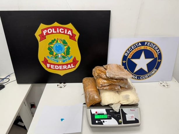 Passageira é presa com 5,2 kg de cocaína no Aeroporto de Confins durante operação conjunta da PF e Receita Federal
