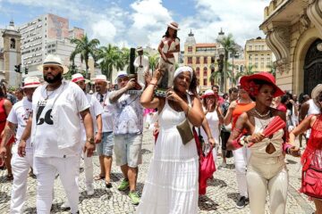 Federação de Umbanda e Candomblé de Minas nega vínculo de rituais com práticas sexuais e repudia crimes atribuídos a líder religioso preso em Itabira; confira