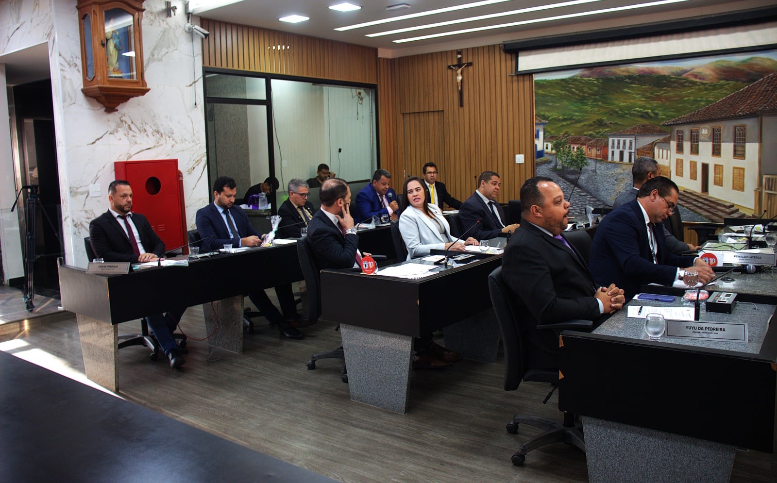 Câmara aprova criação de fundo para pessoas com deficiência e concede título de utilidade pública ao Polo Econômico da Mulher
