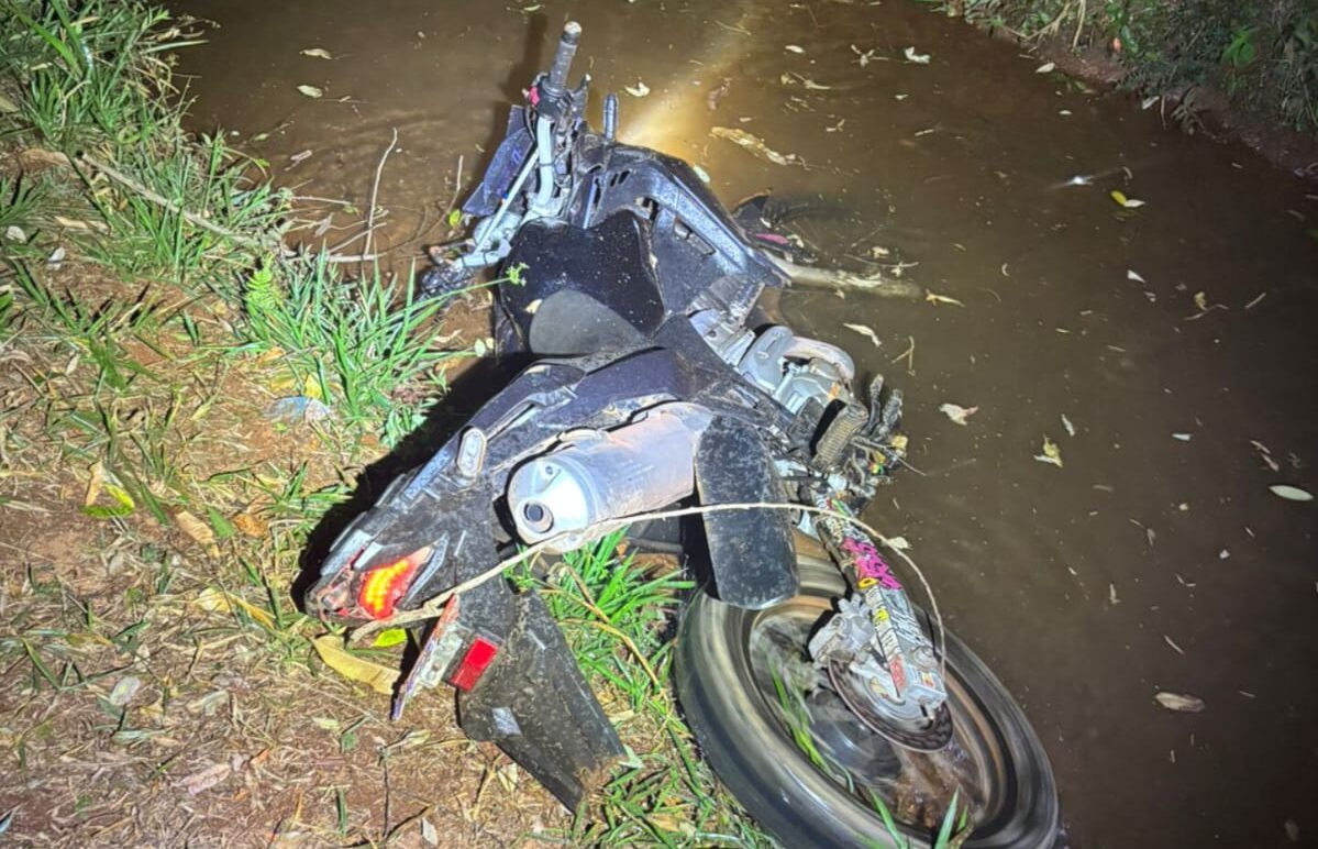 Adolescente é apreendido com submetralhadora após perseguição na MG-436, em Barão de Cocais