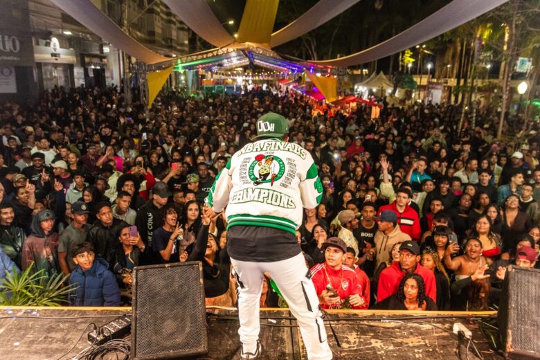Festival Fala Quilombo leva cerca de 6 mil pessoas ao centro de Itabira e celebra resistência cultural; confira
