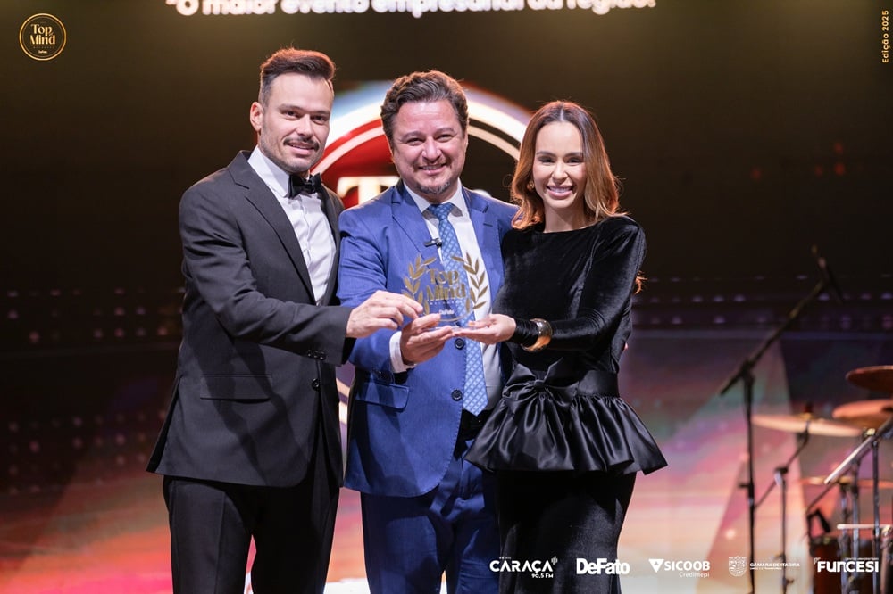 Gabriella Lacerda celebra oitavo troféu do Top of Mind e destaca trajetória de sucesso na estética em Itabira
