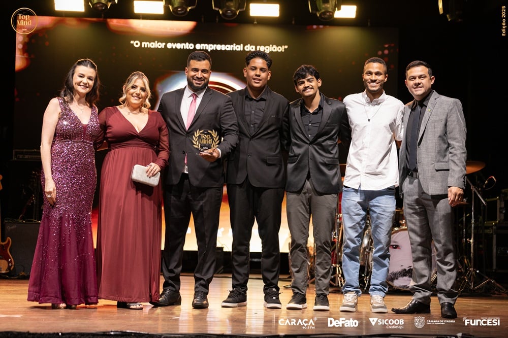 Visual Comunicação celebra reconhecimento no Top of Mind e assina o novo troféu do prêmio em Itabira