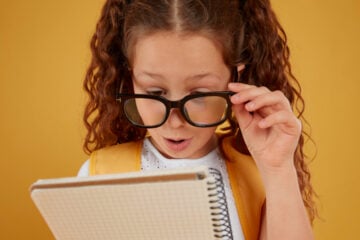 “Meu Primeiro Óculos” leva atendimento oftalmológico gratuito a estudantes de Conceição do Mato Dentro