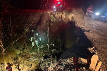 Policial militar da reserva morre em capotamento de carro em ponte estreita em Minas Gerais