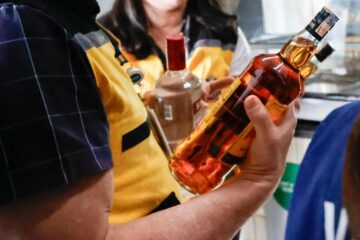 São Paulo registra seis mortes por intoxicação por metanol: bebidas adulteradas são investigadas