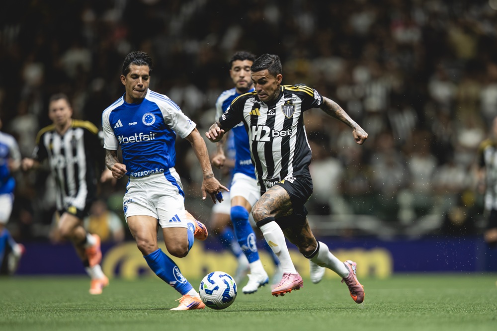 Empate prejudica o Cruzeiro na briga pelo topo e deixa o Atlético fora da zona de classificação para as competições continentais