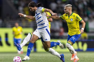 Cruzeiro empata com o Palmeiras em jogo marcado por polêmica de arbitragem no Allianz Parque