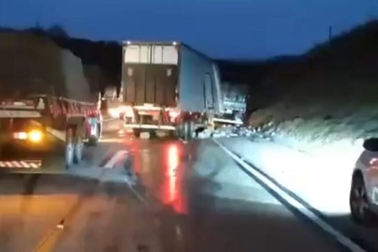 Atualização: PRF confirma duas mortes em engavetamento na BR-381, em Bom Jesus do Amparo