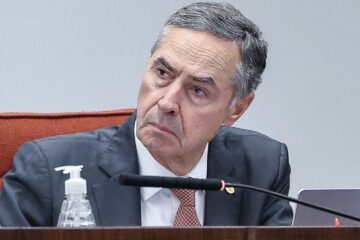 Barroso anuncia que vai deixar cargo de ministro do STF