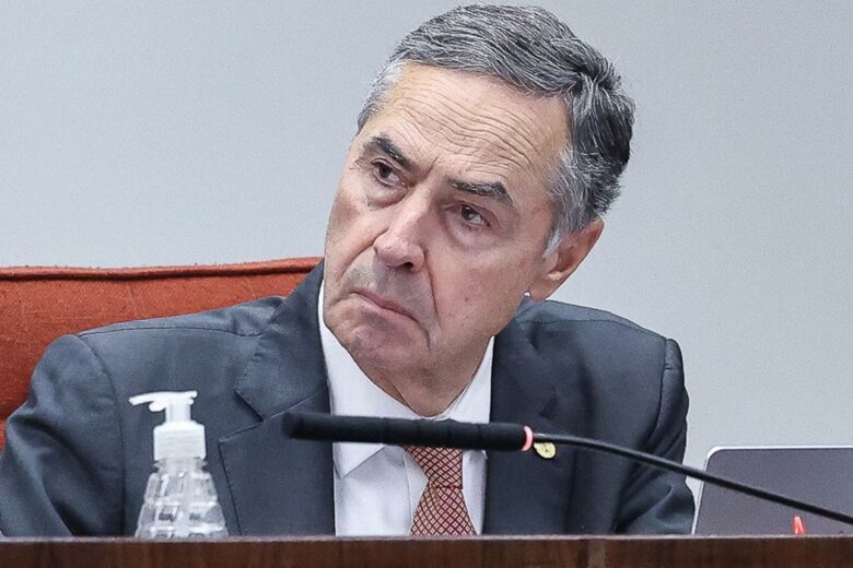 Barroso anuncia que vai deixar cargo de ministro do STF