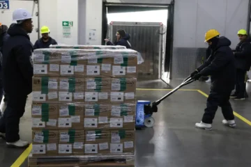 Brasil recebe lote de medicamento para tratar câncer de mama no SUS