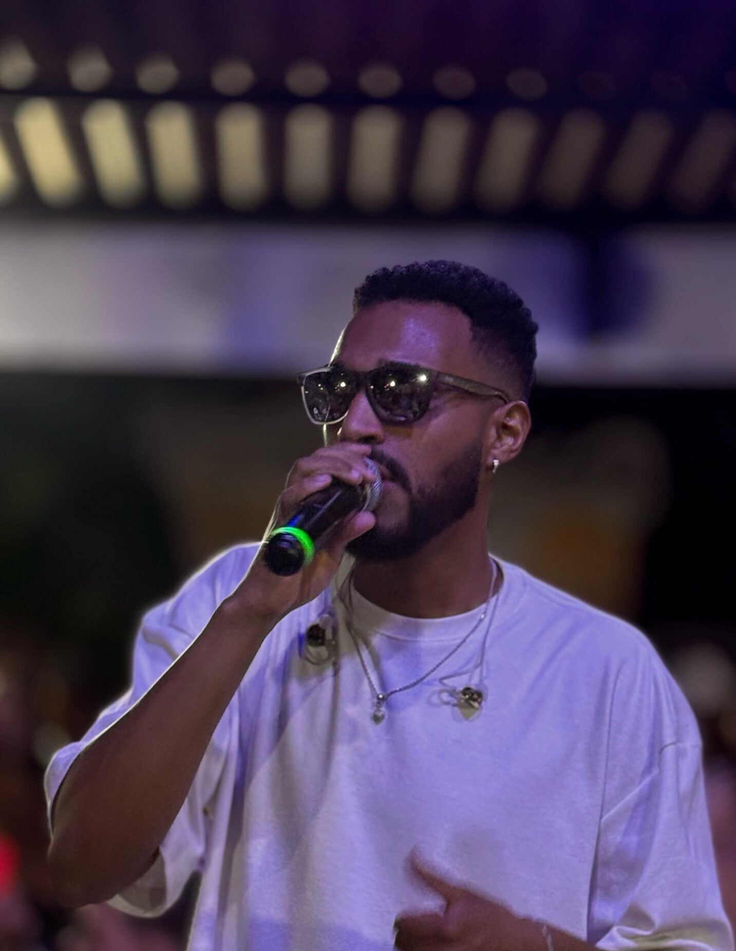 Cantor itabirano, Lucas Fafa, prepara primeira edição do “Pagode do Fafa” em Itabira