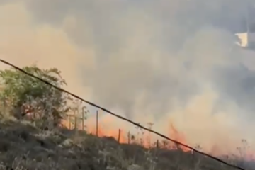 Incêndio atinge área de vegetação no bairro Jardim Belvedere, em Itabira