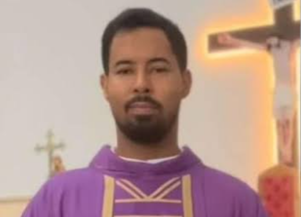 Padre é afastado de paróquia em Nova Maringá após ser flagrado com noiva de fiel dentro da casa paroquial