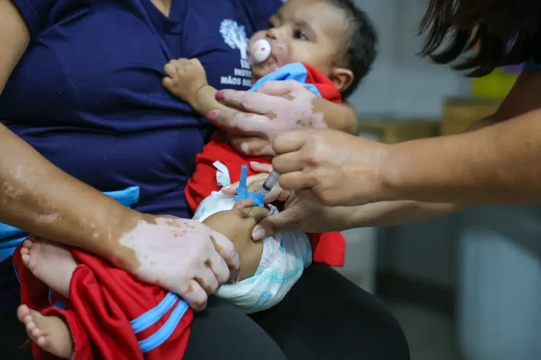 Casos de coqueluche crescem e provocam internações e mortes