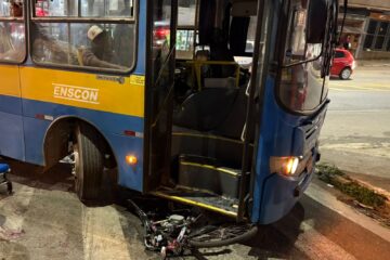 Adolescente fica ferido após colisão entre bicicleta e ônibus escolar em João Monlevade