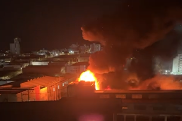 Bombeiros contêm incêndio em fábrica de Nova Serrana