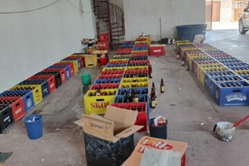 Polícia Militar apreende 130 engradados de cerveja falsificada em Betim