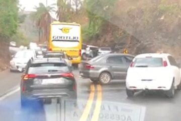 Dois acidentes graves mobilizam equipes de resgate na BR-381 em João Monlevade