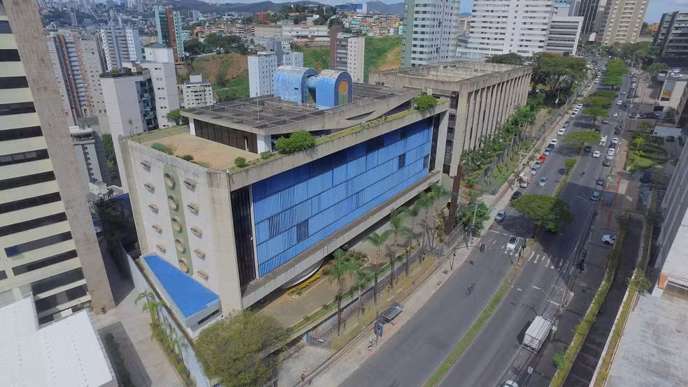 Médico mineiro é multado em R$ 40 mil por ocupar cargos simultâneos em diferentes cidades