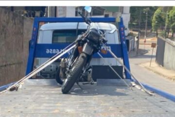 Homem é preso em João Monlevade por direção perigosa e moto sem placa