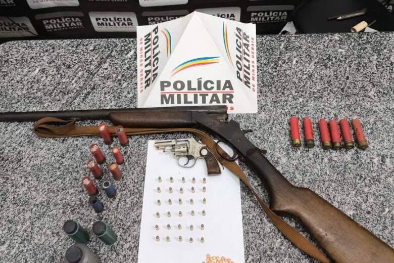 Polícia Militar apreende armas e munições em São Gonçalo do Rio Abaixo