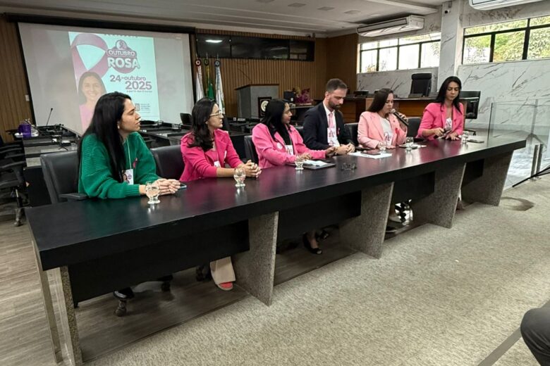 Seminário Outubro Rosa promove diálogo sobre prevenção e acolhimento na Câmara Municipal de Itabira