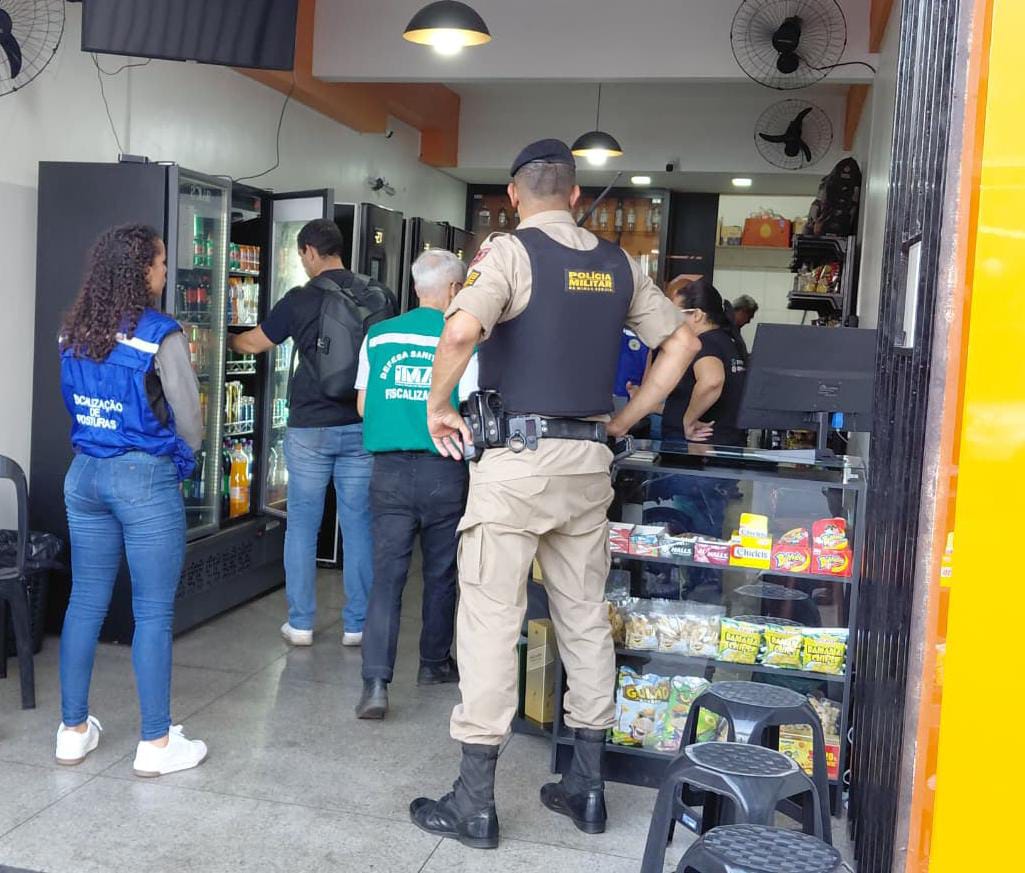 Operação “Baco – Adegas do Crime” fiscaliza distribuidoras de bebidas em Itabira