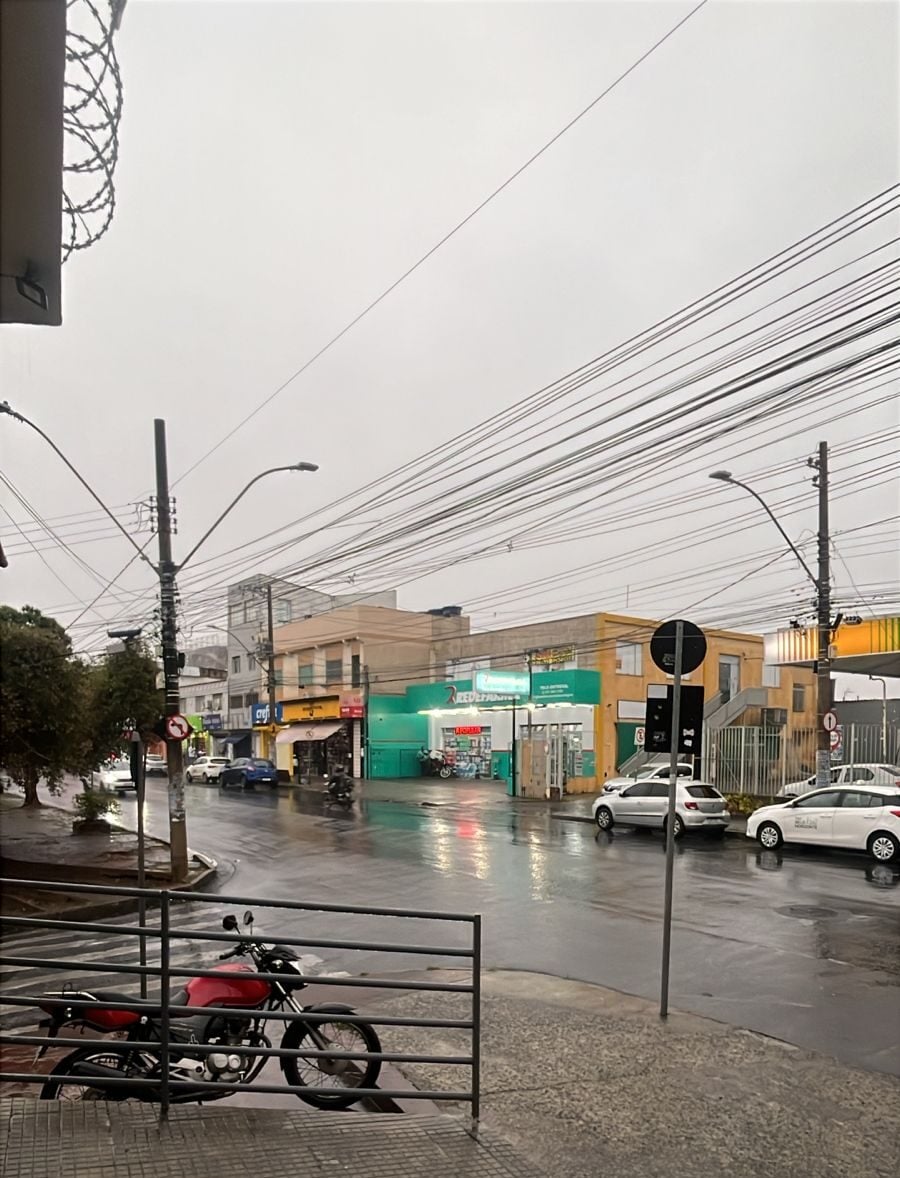 Chuva volta a Belo Horizonte e Defesa Civil emite alerta para toda a cidade