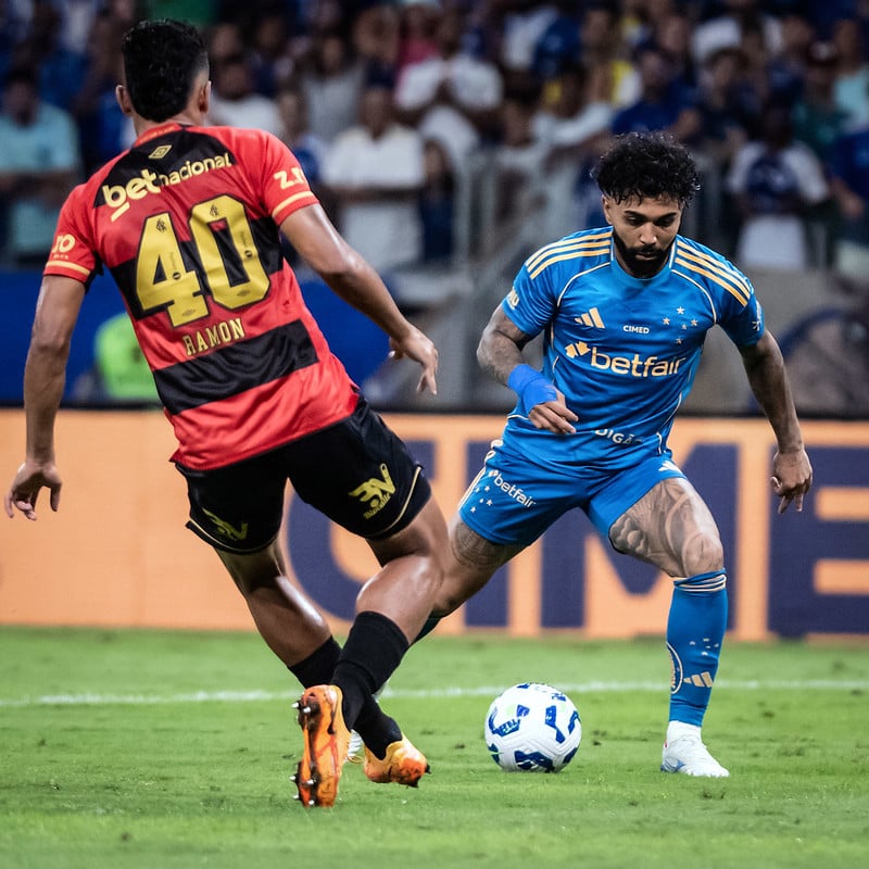 Cruzeiro empata com o Sport e desperdiça chance acompanhar os líderes