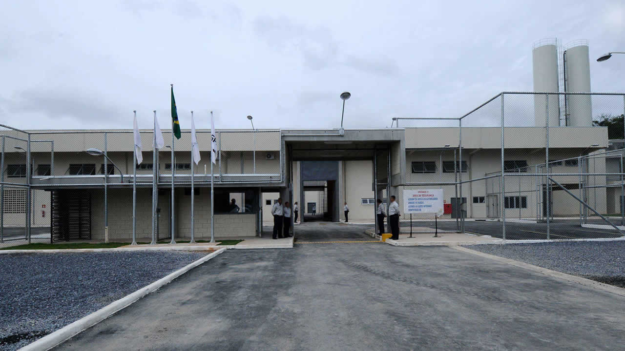 Detento sofre atentado a tiros após deixar a PPP de Ribeirão das Neves em saída temporária