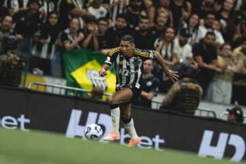 Atlético-MG e Bahia se enfrentam na Arena MRV: Rádio Caraça transmite ao vivo
