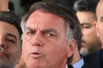Médico atribui confusão mental de Bolsonaro a medicamentos