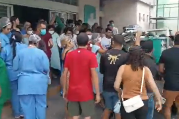 Incêndio atinge subestação do Hospital Dr. César Cals, em Fortaleza, e pacientes são transferidos