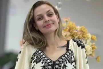 Jovem morre após seis anos de prisão injusta e dois meses depois de absolvida