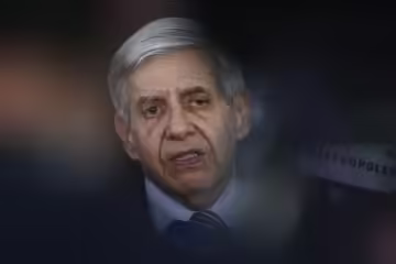 PGR recomenda  prisão domiciliar para Augusto Heleno com diagnóstico de Alzheimer