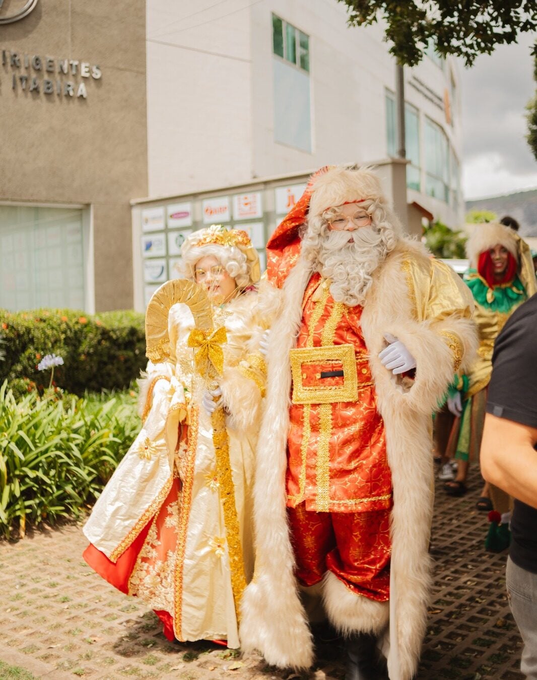 Papai Noel desembarca amanhã na Praça do Areão com o Natal da CDL em Itabira