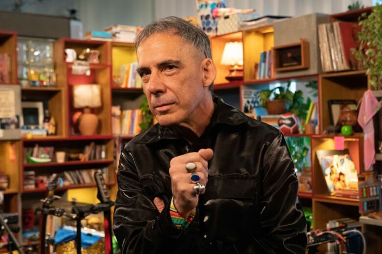 Tiny Desk Brasil recebe Arnaldo Antunes com repertório que une clássicos e novidades