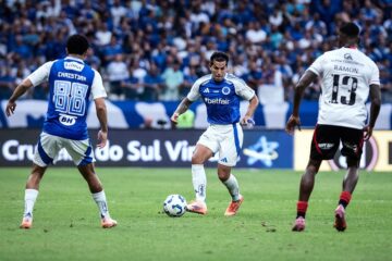 Cruzeiro decide jogo no primeiro tempo, mas traz as melhores notícias do segundo