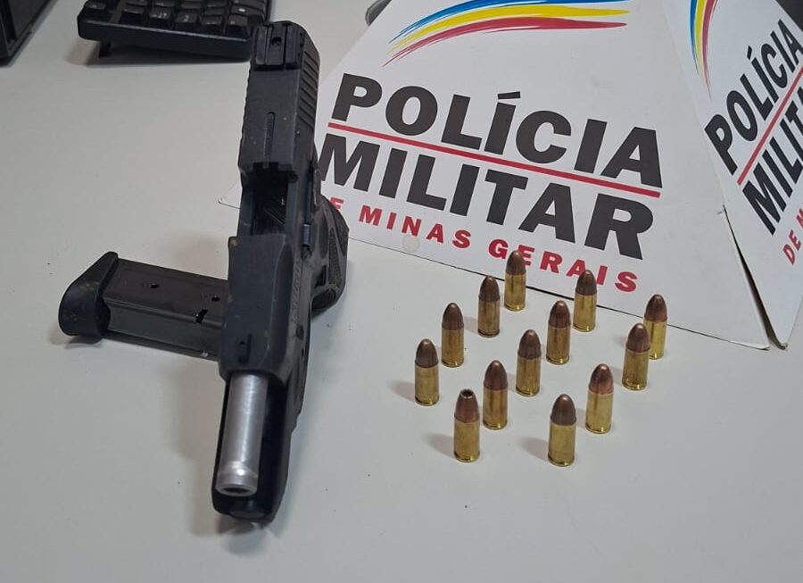 Após prisão de trio, PM de Itabira volta ao Clóvis Alvim II e encontra mais uma arma escondida em área de mata