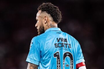 Em fim de carreira melancólico, Neymar não consegue sequer ser uma liderança positiva no Santos