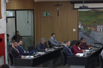 Legislativo questiona retirada de cobradores e aponta riscos para motoristas no transporte coletivo de Itabira